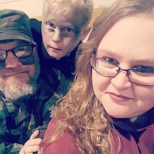 Meet your Posher, Dennis